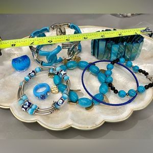 Darling don’t have the BLUES! Vintage and modern jewelry set. Plus mystery piece